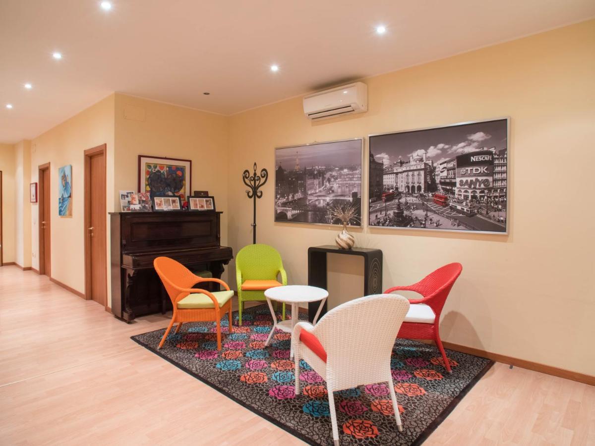 Juliette Rooms Iesi Bagian luar foto
