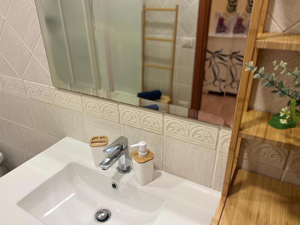 Juliette Rooms Iesi Bagian luar foto